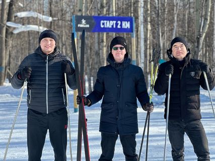 Времена года в Удмуртии: лыжная прогулка для иностранных студентов УдГУ